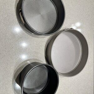 Set of 3 Spring Cake Pans